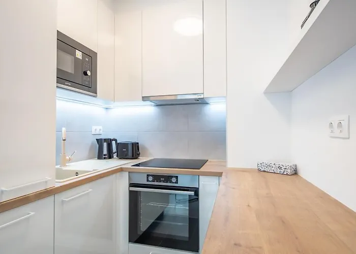 Brand New With Garage * Budapeşte